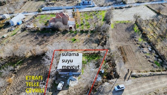 Korkuteli Yeltende 585 m2 arazi içinde 100 m2 2+1 müstakil ev